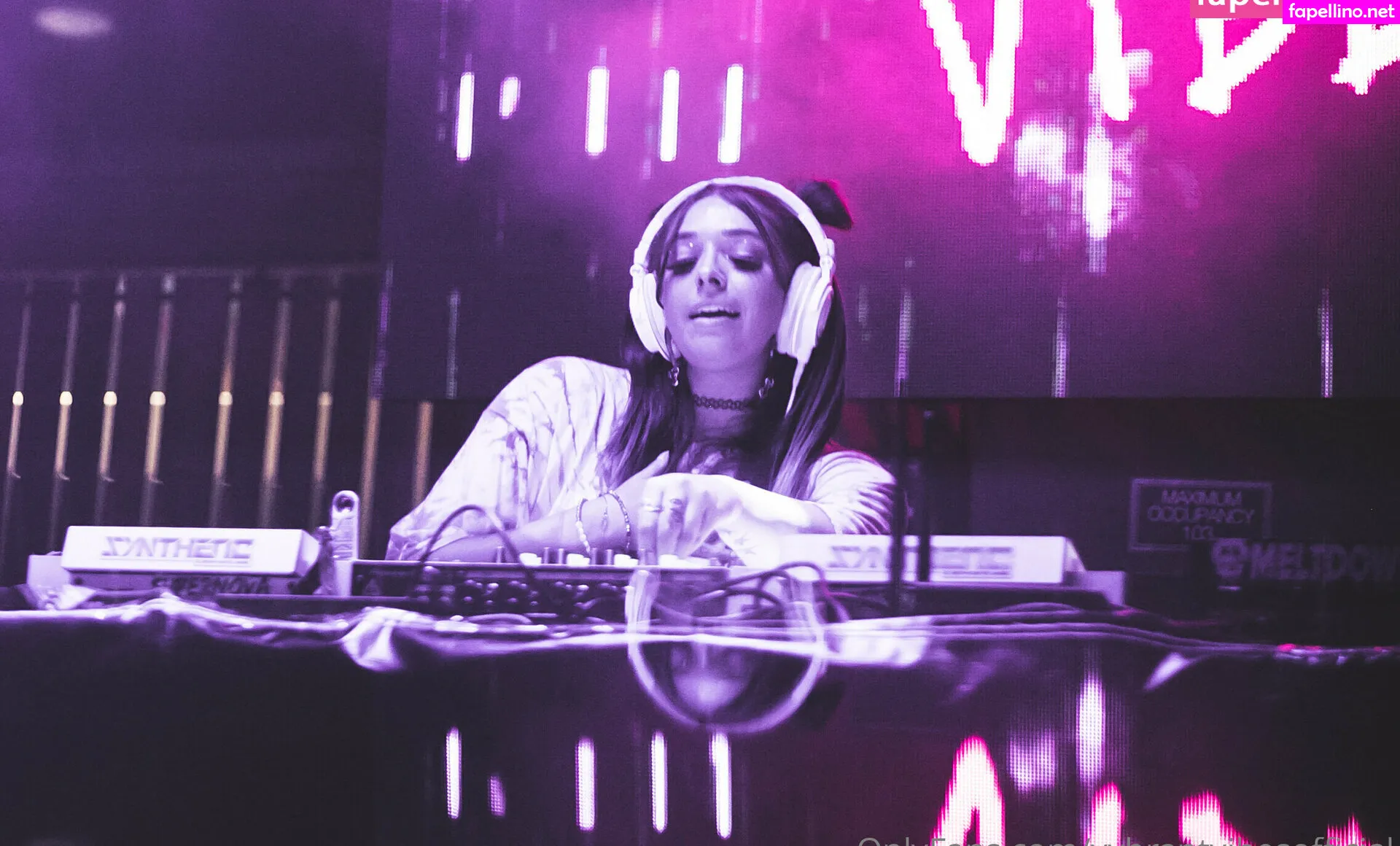 vybrantvibes, vybrantvibesofficial Nude Leaked OnlyFans Photo #4Z7DW1zri5