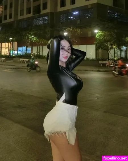 Vyvybabiee OnlyFans Thumbnail #7U1fG6x3rW