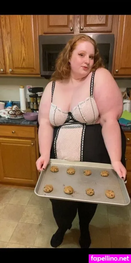 W Holesomeginger OnlyFans Thumbnail #21JtjzcSTx