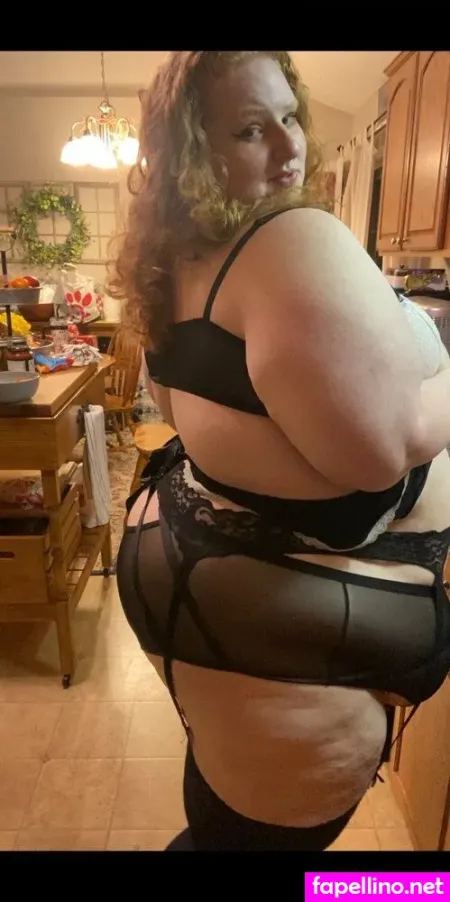 W Holesomeginger OnlyFans Thumbnail #9Ef6SV9W8E