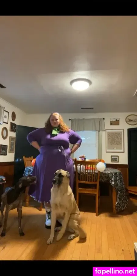 W Holesomeginger OnlyFans Thumbnail #FpnGrnobdq