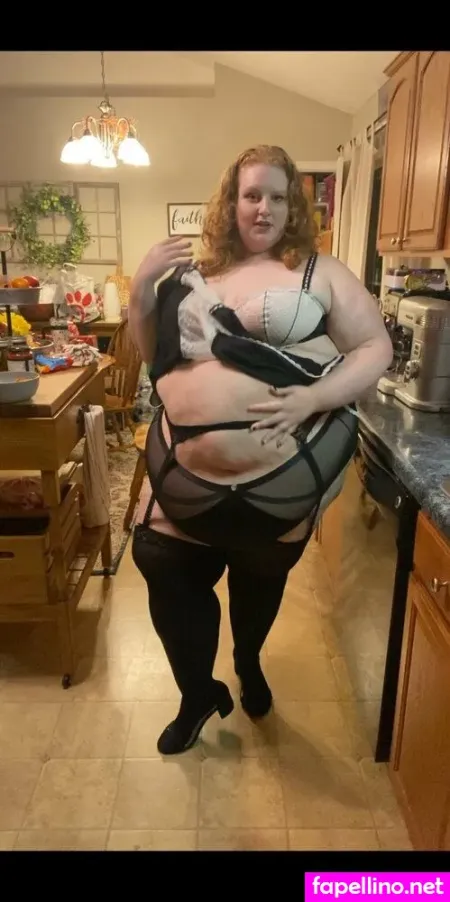 W Holesomeginger OnlyFans Thumbnail #ItKGdd9SJs