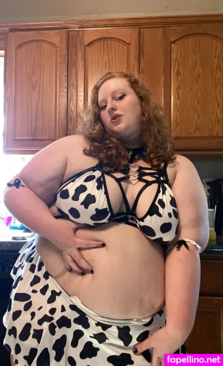 W Holesomeginger OnlyFans Thumbnail #QgbPPvpbTd