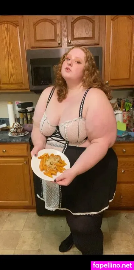 W Holesomeginger OnlyFans Thumbnail #Qluwzvutf0