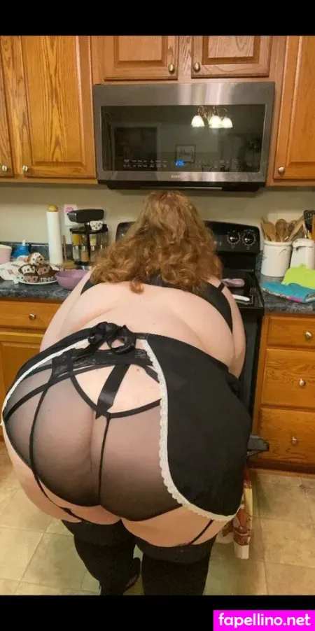 W Holesomeginger OnlyFans Thumbnail #T8AWHIAZfn