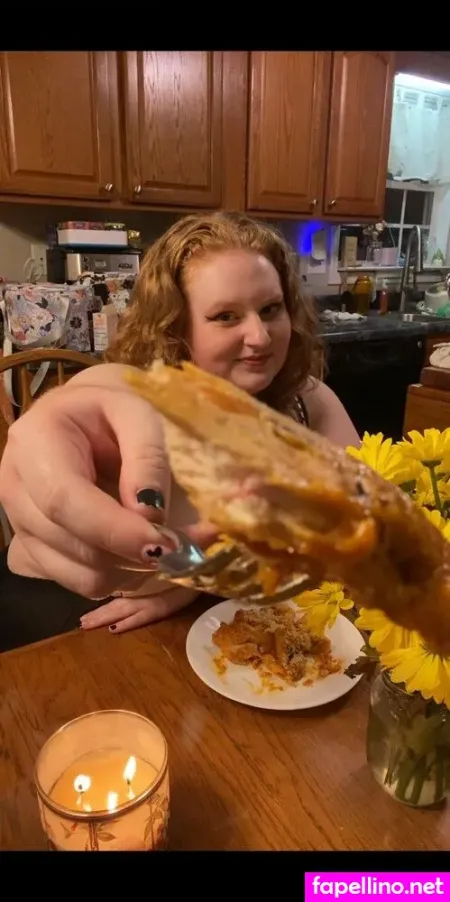 W Holesomeginger OnlyFans Thumbnail #opSSNp4XdP