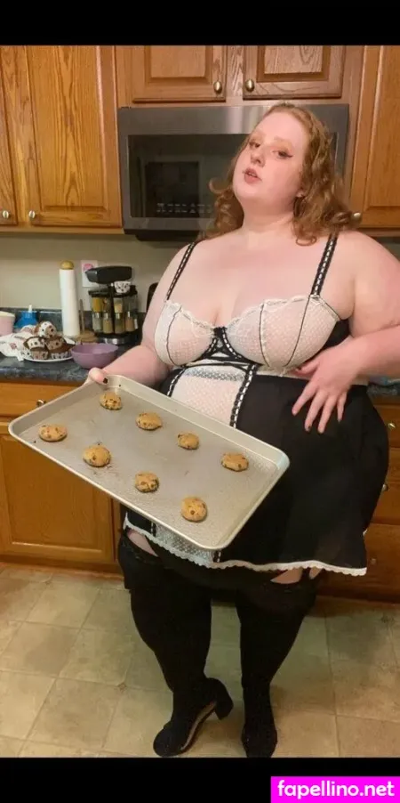 W Holesomeginger OnlyFans Thumbnail #wtQzZvARss