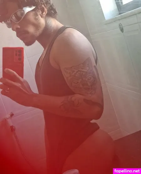 W Oliver6979 OnlyFans Thumbnail #KYN7jsvuTi