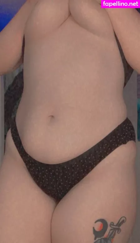 W33d Bby OnlyFans Thumbnail #3eces8QPe5