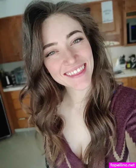 Waifu OnlyFans Thumbnail #BdYLgaPwCo