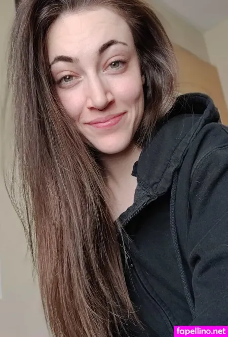 Waifu Main Profile Photo