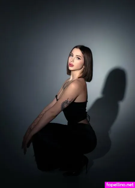 Waifualexiia OnlyFans Thumbnail #oFr2W06F9x