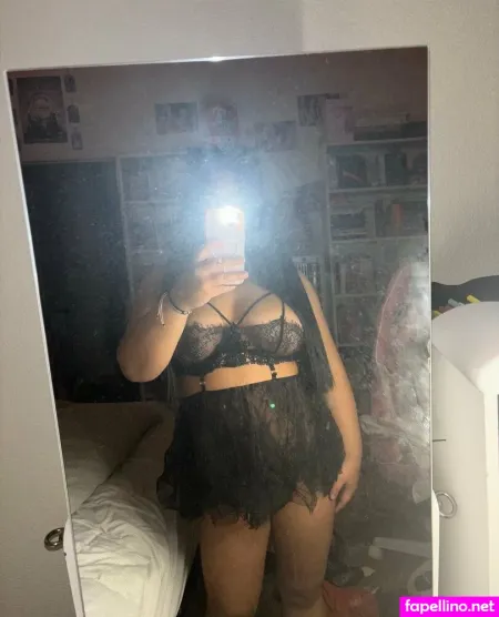 Waifubutirl OnlyFans Thumbnail #oOq8jy3M2J