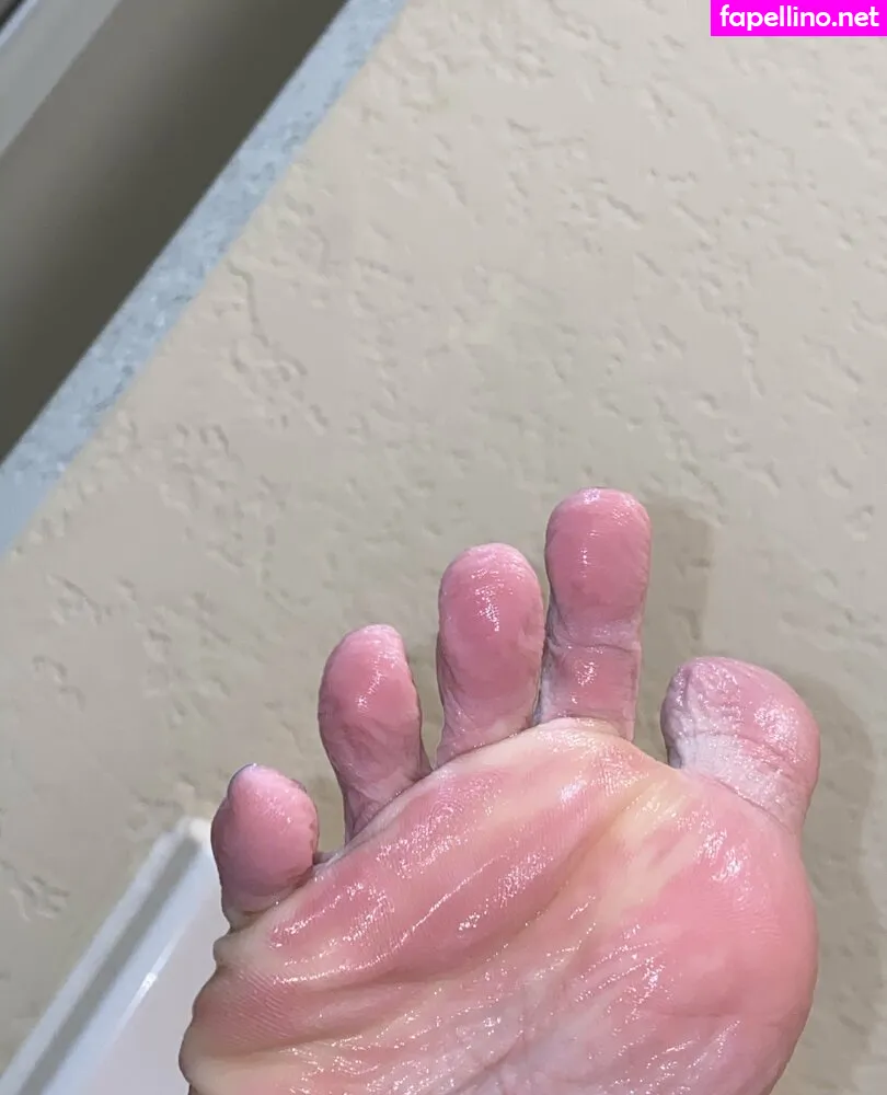 OGTwinkleToes, WaifuFeetMilk, godsavethesouls Nude Leaked OnlyFans Photo #mwKn5FA7gh