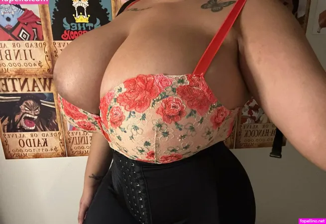 Waifutania OnlyFans Thumbnail #gyAIAQ66RA
