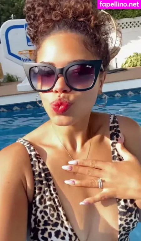 Walessa Munoz OnlyFans Thumbnail #1iAGGfzHK1