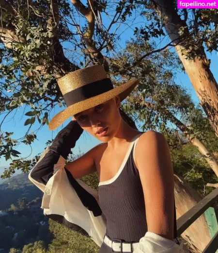 Wallis Day OnlyFans Thumbnail #JRewRxeEVX
