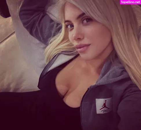 Wanda Nara OnlyFans Thumbnail #Kg5nm0j3hw