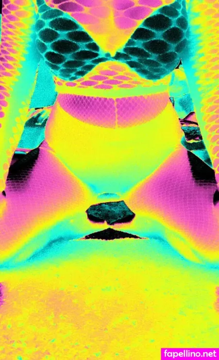 Wannabeeinsidebee OnlyFans Thumbnail #6WGaICyiHW