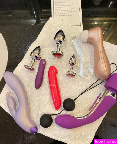 Wapnoemi OnlyFans Thumbnail #CWfZ6VMQ3x