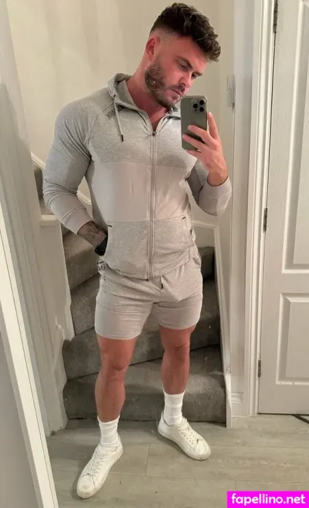 Warlowee OnlyFans Thumbnail #PTZsSN4xAI