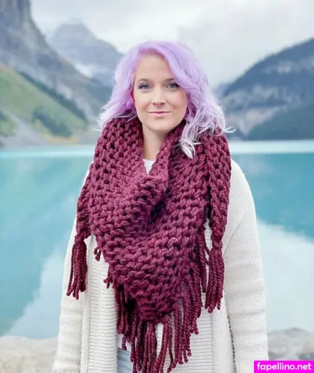 Watchmeknit OnlyFans Thumbnail #mxhBVEqfo0