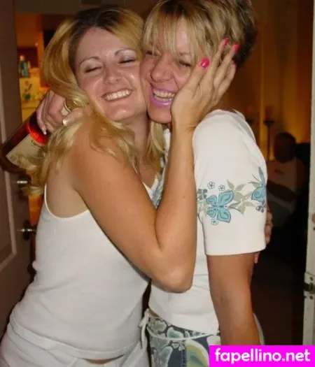 Webhoneys Main Profile Photo