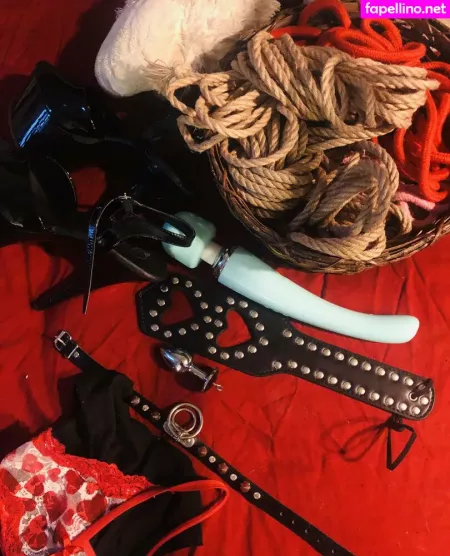 Wedgkitten OnlyFans Thumbnail #5l6MLxHNlL
