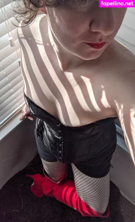 Wednesdayeve OnlyFans Thumbnail #C0mMnet7qH