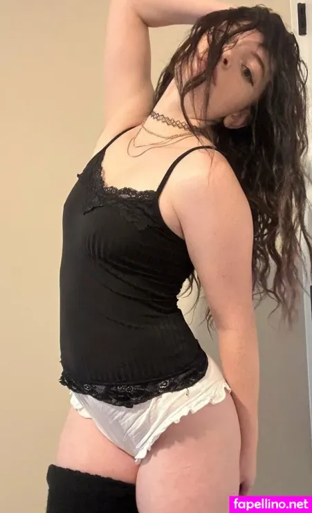 Weedle11 OnlyFans Thumbnail #VxK2CkAqp4