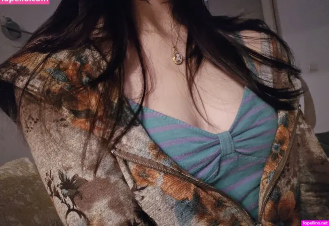 Weeniestwee OnlyFans Thumbnail #LNvs9B9nH8