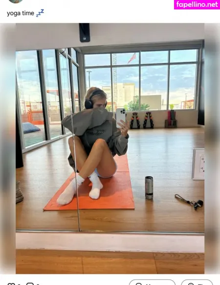 Weetch OnlyFans Thumbnail #Qxk2FgaZaJ