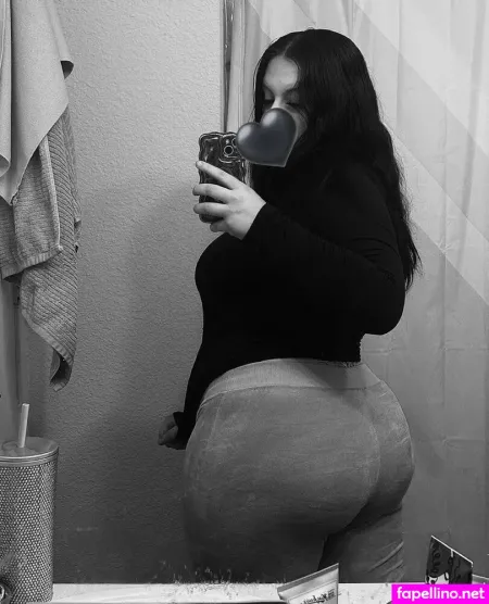 Weezy Weezyouttaherea OnlyFans Thumbnail #7je0XRNwk3