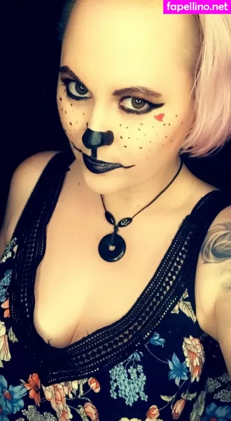 Weirdartgirljo OnlyFans Thumbnail #QpyGjkRSql