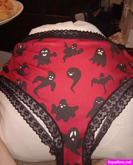 Weirdlypretty666 OnlyFans Thumbnail #CiJTREyKi9