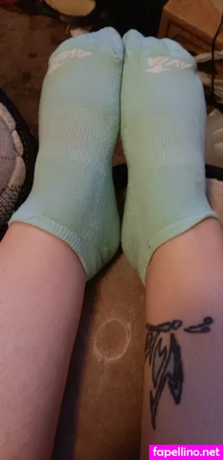 Weirdlypretty666 OnlyFans Thumbnail #KF8pfxFeZS