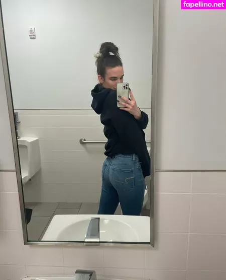 Welcometothesmokeshow OnlyFans Thumbnail #nhz6xKDDKN