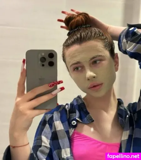 Well Kelly OnlyFans Thumbnail #gLjAYgJlbF