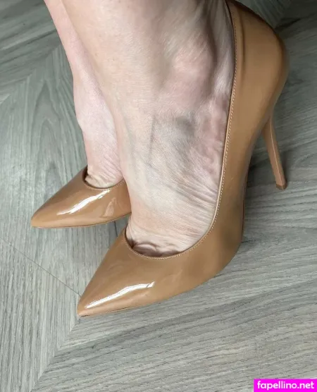 Wellwornbymitzy OnlyFans Thumbnail #2MbYSBx8ug