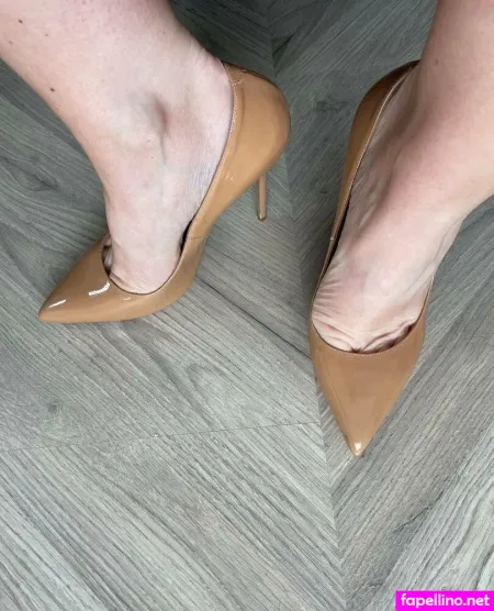 Wellwornbymitzy OnlyFans Thumbnail #UoZulJH9o7