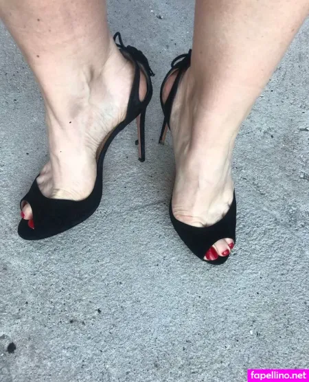 Wellwornbymitzy OnlyFans Thumbnail #gV8f1Irqts