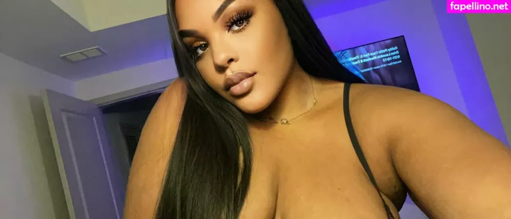 Weloveriri OnlyFans Thumbnail #RcLM9y01EE