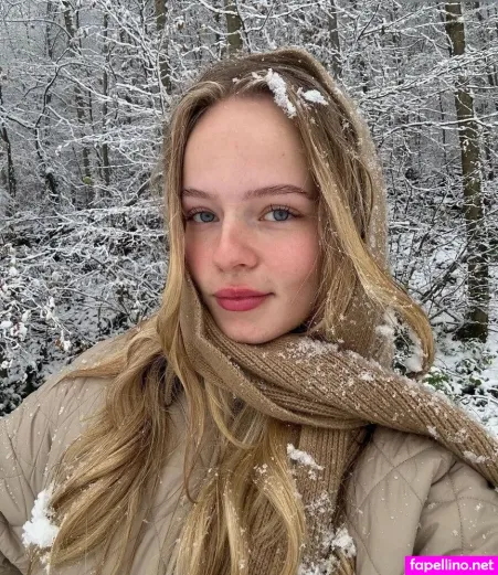 Wemmse Emma OnlyFans Thumbnail #C04CLOKs5D