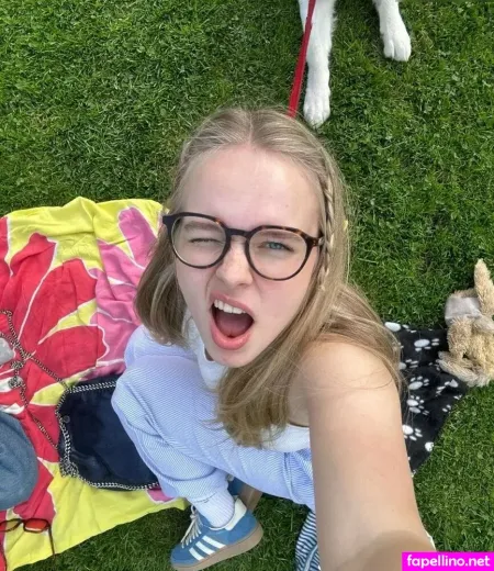 Wemmse Emma OnlyFans Thumbnail #feHvjsHWhv