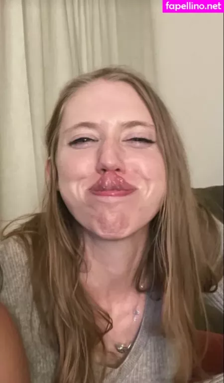 Wendy Lov OnlyFans Thumbnail #xkJbOdUN5u