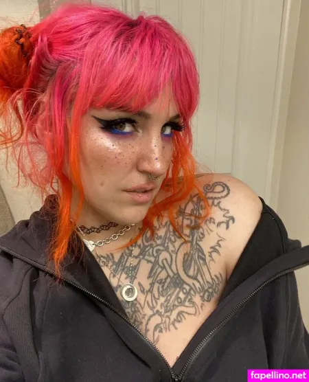 Wendyclear Main Profile Photo