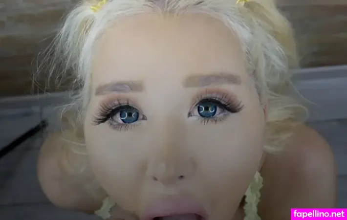 Wer Ist Sie OnlyFans Thumbnail #0DfkOtW9ON