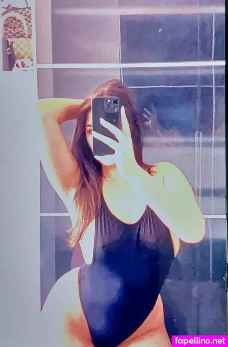 Wer Ist Sie OnlyFans Thumbnail #ovvePhnNIT