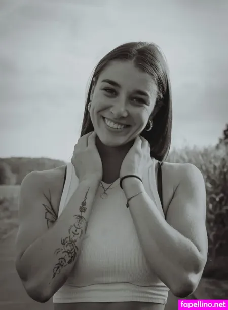 Wer Kennt Sie OnlyFans Thumbnail #Msog0lD9zT