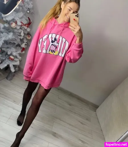 Weronika Wos OnlyFans Thumbnail #H8vsOoYWGW